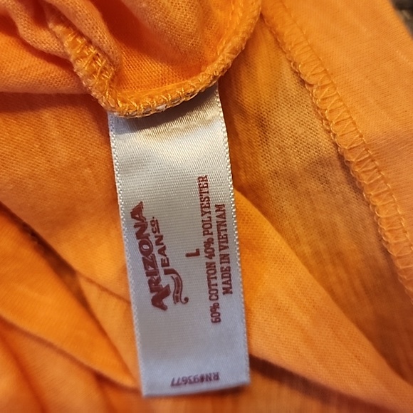 V-NECK TEES SZ L - Picture 8 of 8